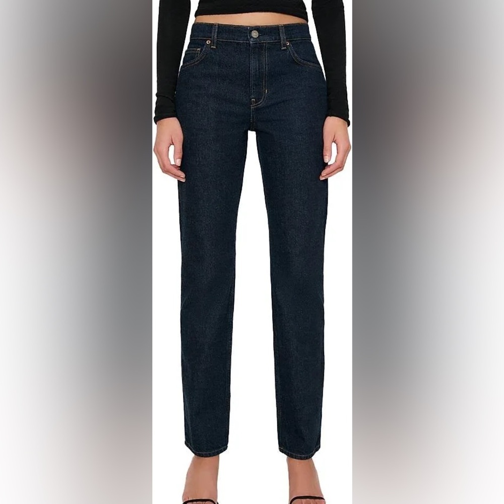 Reformation Greer Midrise Straight Jean in Ondine - Picture 7 of 7
